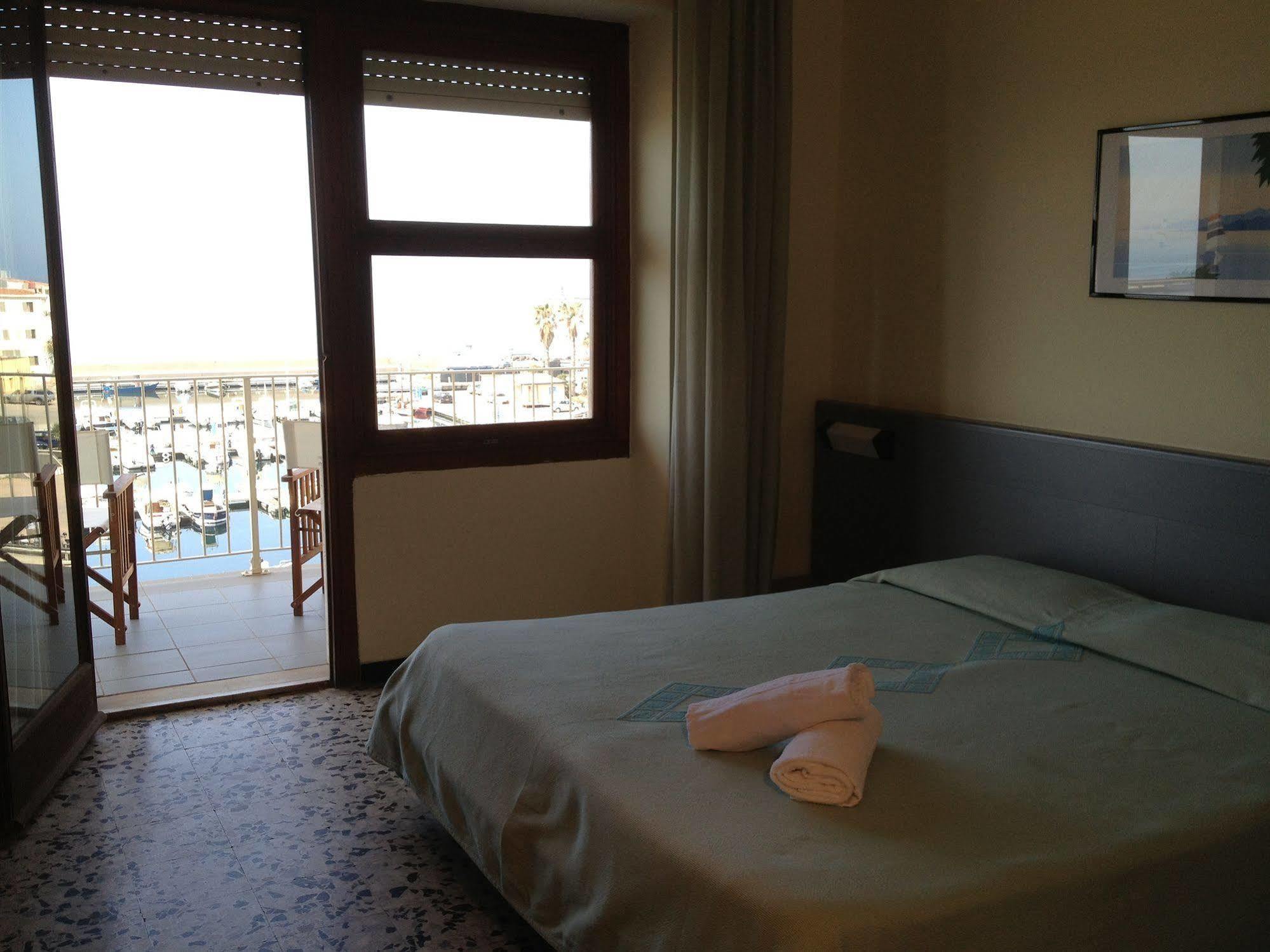 Panorama Hotel Portoscuso Ngoại thất bức ảnh